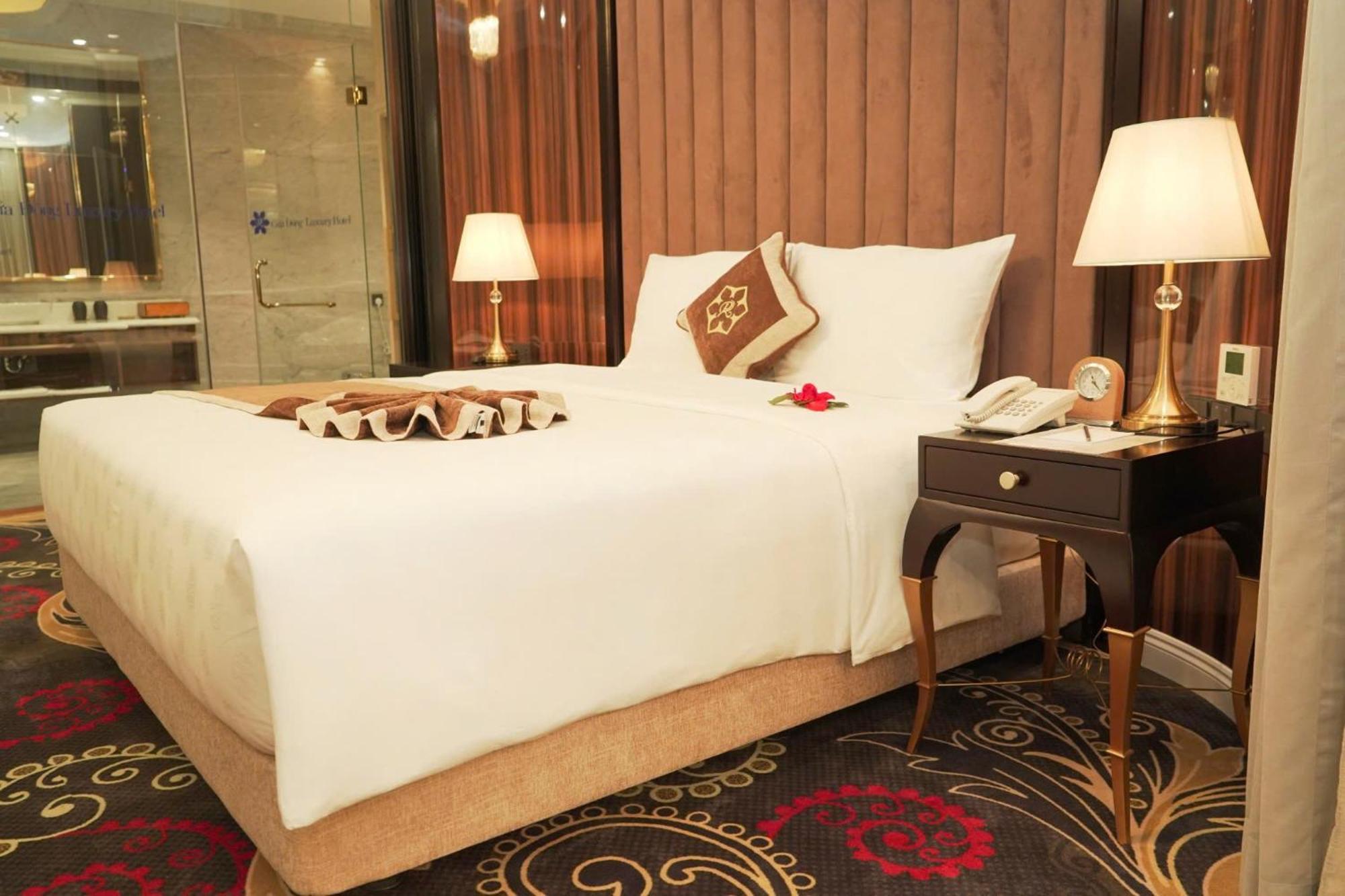 Cua Dong Luxury Hotel Vinh Exterior photo