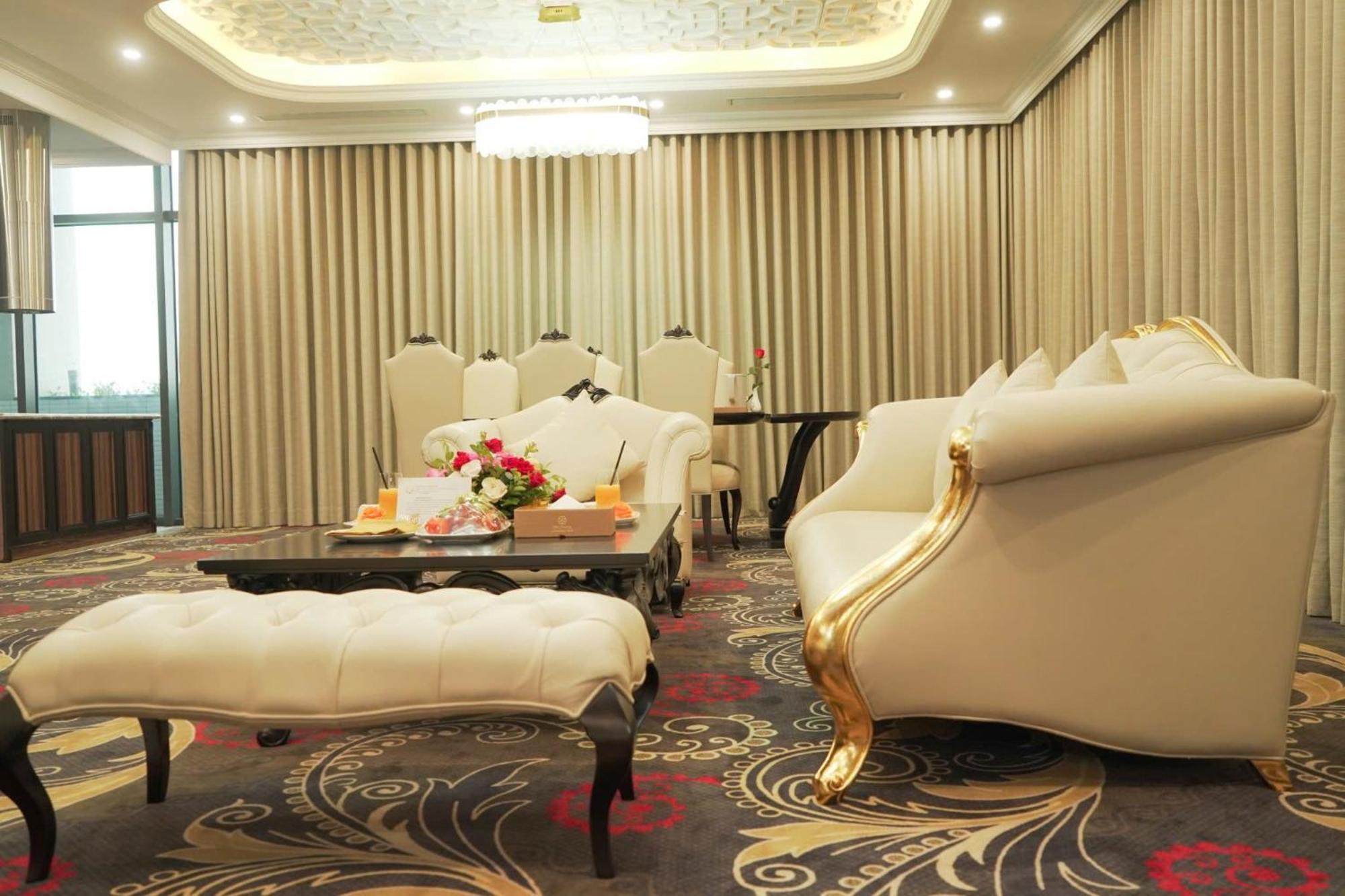 Cua Dong Luxury Hotel Vinh Exterior photo